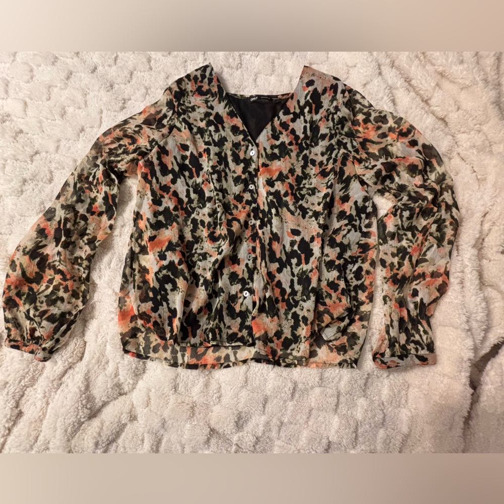Only Women's Camouflage Patterned Blouse